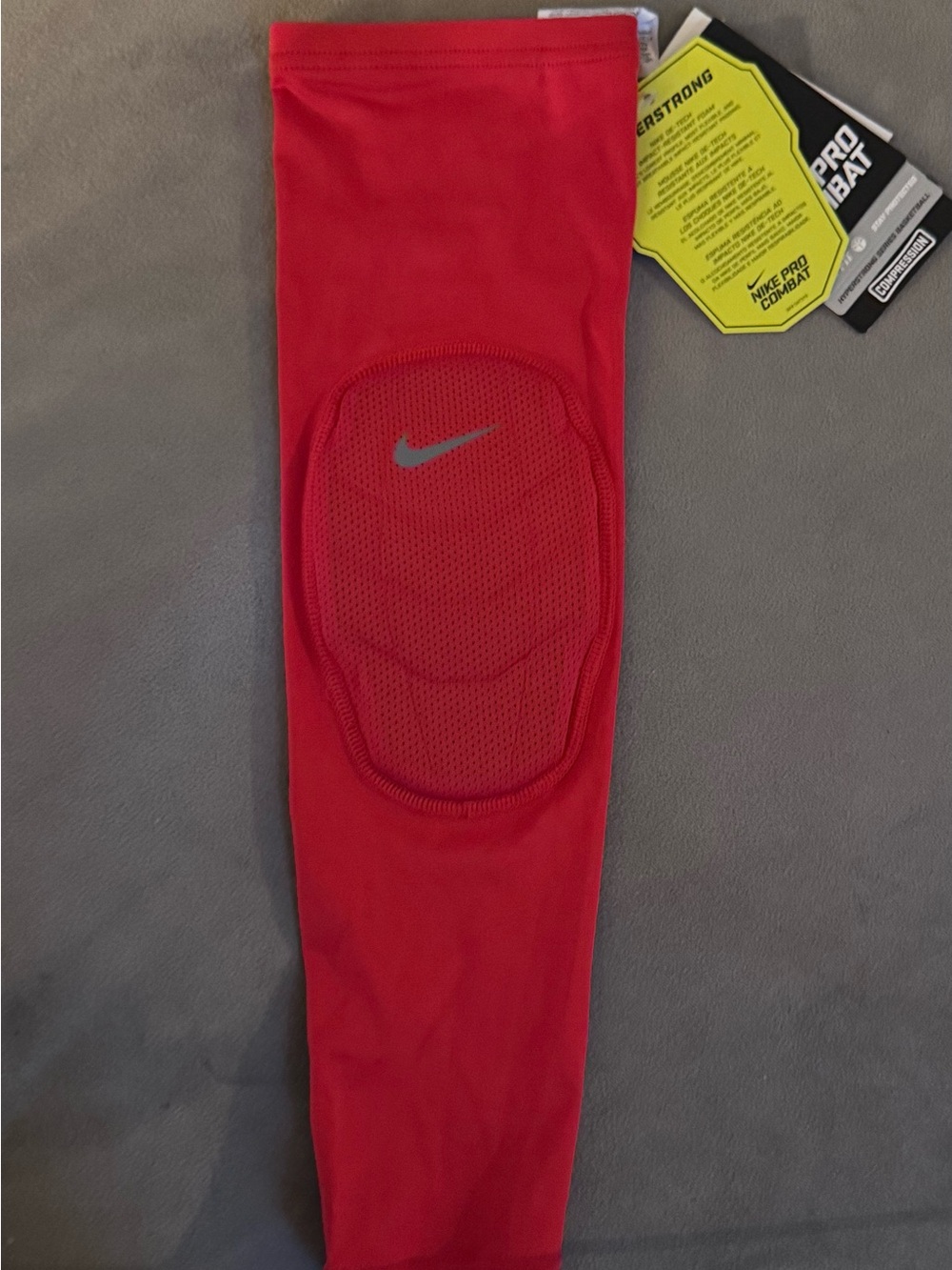 Nike Men’s Red Padded Pro Combat Sleeve Size L/XL Dead Stock Rare New